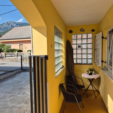 Apartman Davorka Karlobag Εξωτερικό φωτογραφία