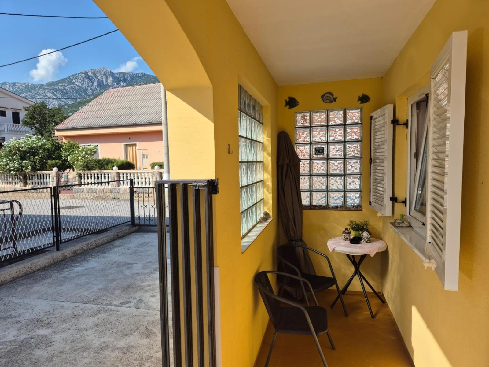 Apartman Davorka Karlobag Εξωτερικό φωτογραφία