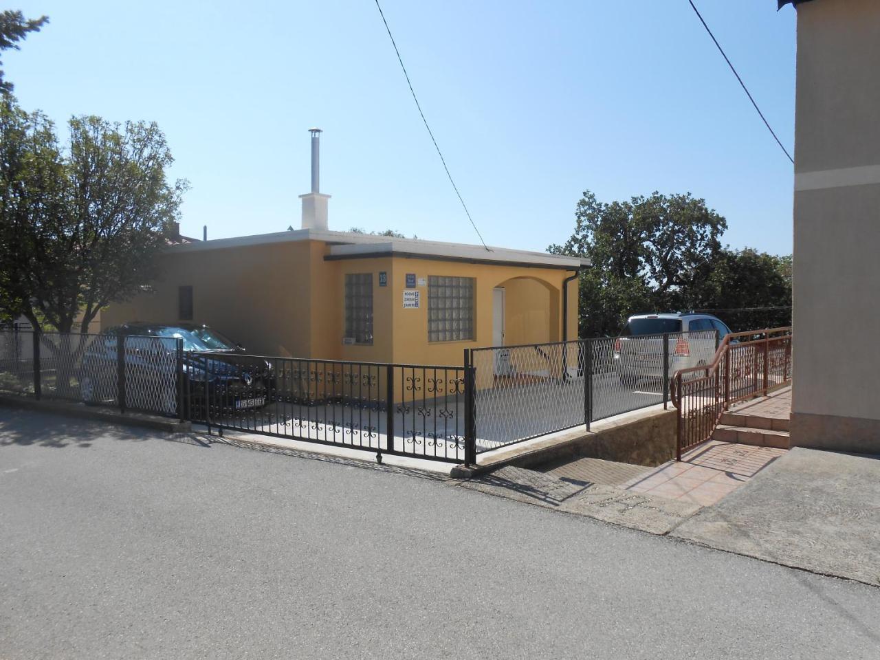 Apartman Davorka Karlobag Εξωτερικό φωτογραφία